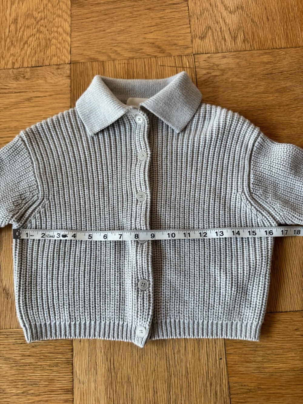 Wilfred Cropped Rib Knit Button-Up Cardigan - Picture 6 of 7